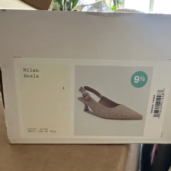 A New Day Women's Pearl-Embellished Cream Kitten Heels - Picture 4 of 5